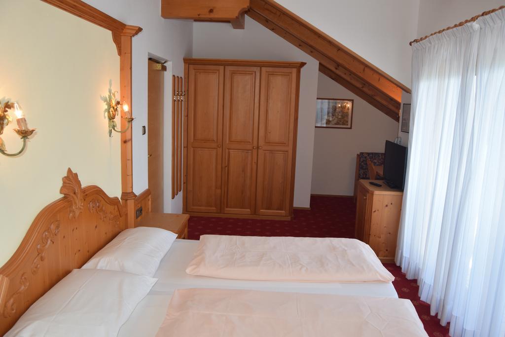 Hotel Tannhof Кальдаро Экстерьер фото